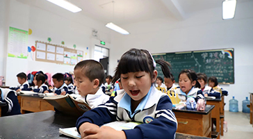 持續(xù)捐贈(zèng)，立達(dá)信點(diǎn)亮百萬(wàn)鄉(xiāng)村孩子未來(lái)！